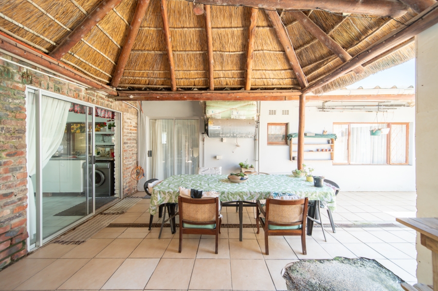 5 Bedroom Property for Sale in Queensberry Bay Eastern Cape